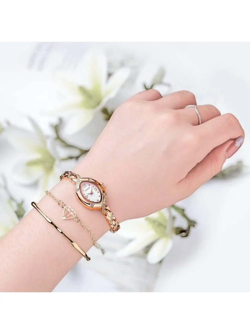 Women's Gold Bezel with Crystals Dial Bracelet Strap Diamonds Waterproof Watches